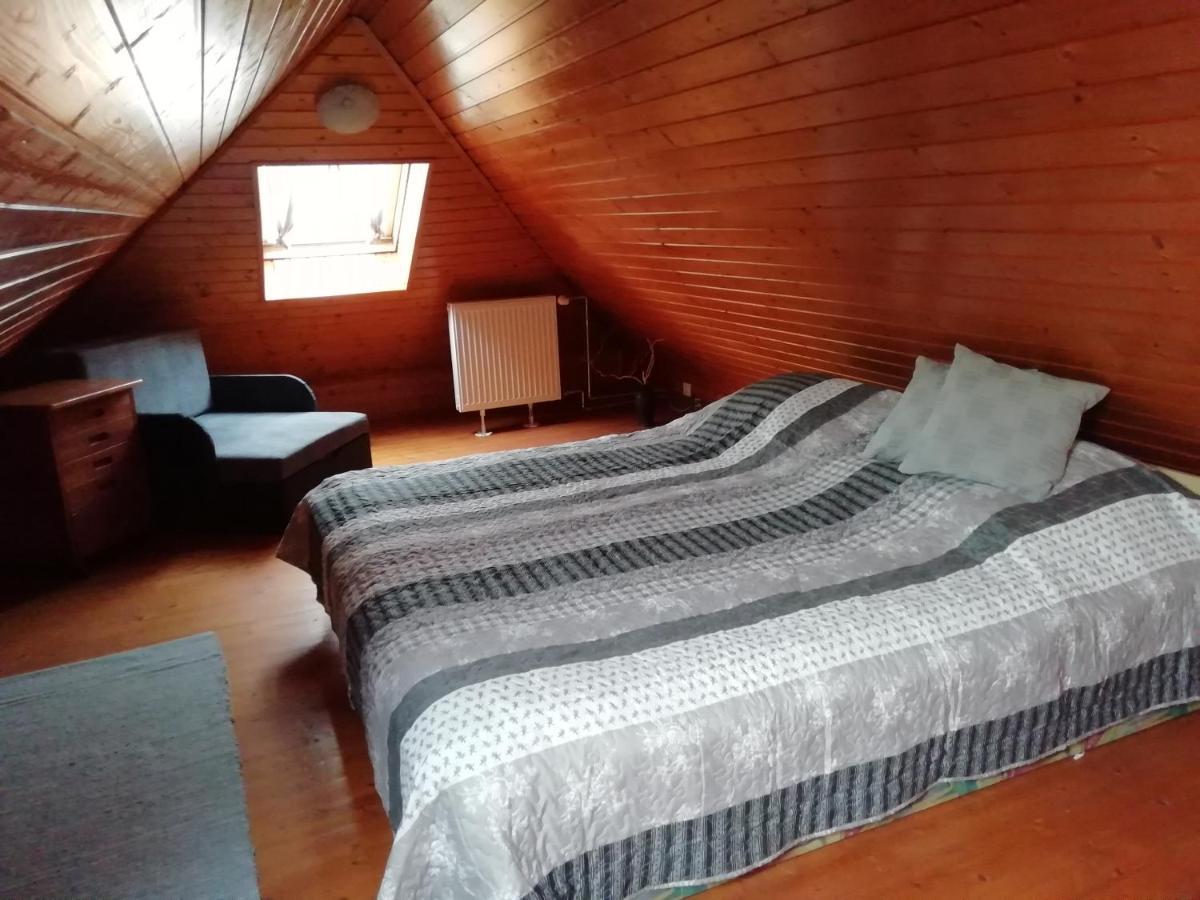 Villa Eoetvoes Nyaralo Siófok Exterior foto